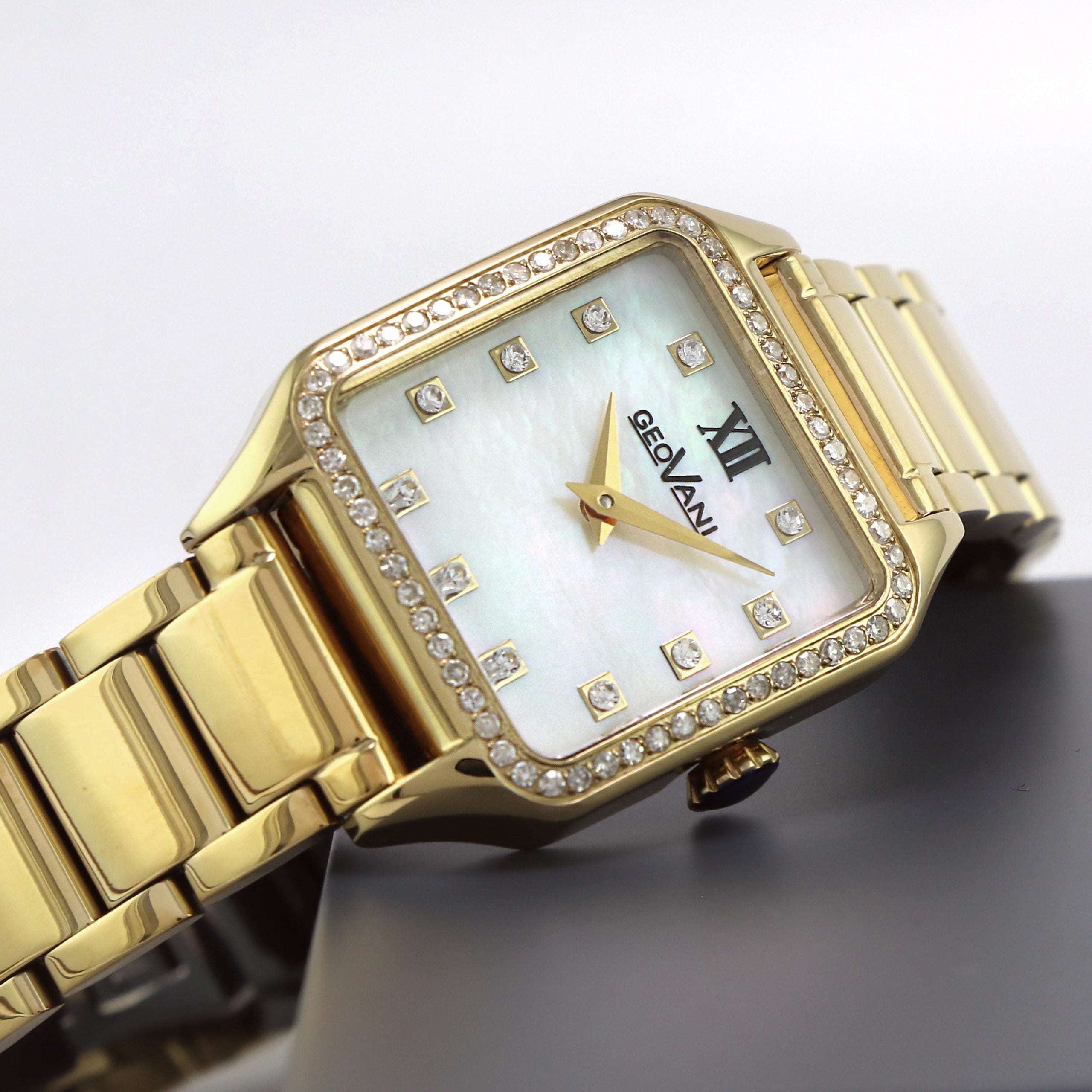 ساعة جيوفاني النسائية السويسرية بحركة كوارتز ولون مينا أبيض لؤلؤي - GEO-0009