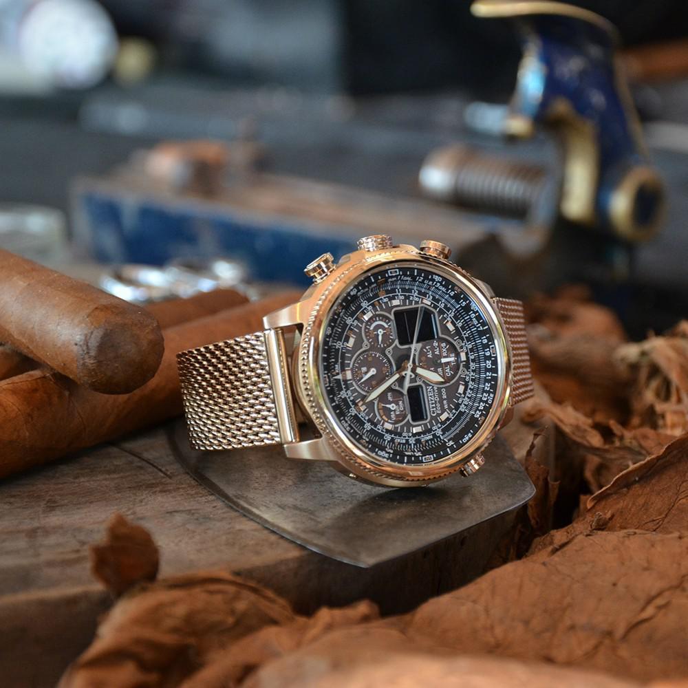 Citizen Men's Watch with Light Powered Movement and Black Dial - JY8033-51E