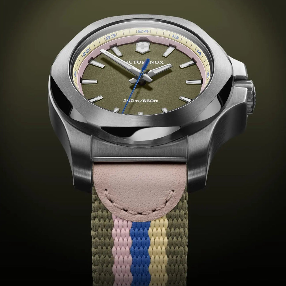 Victorinox watch online movement