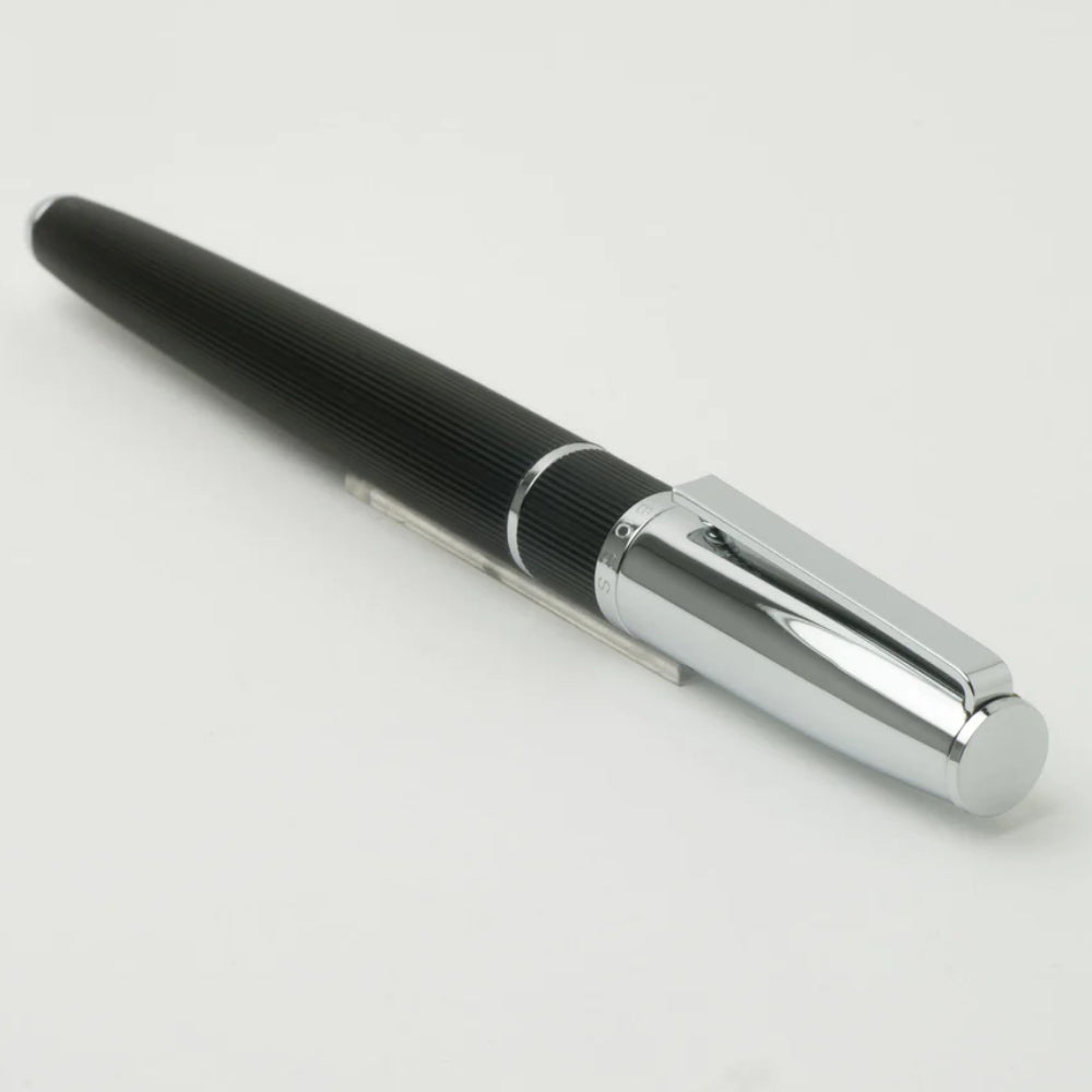 قلم باللون الأسود وفضي من هوغو بوس - HBPEN-0046