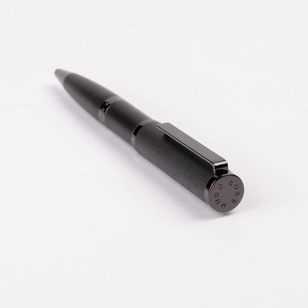 قلم هوغو بوس فورميشن غليم بال بوينت أسود، رمادي داكن HBPEN-0019