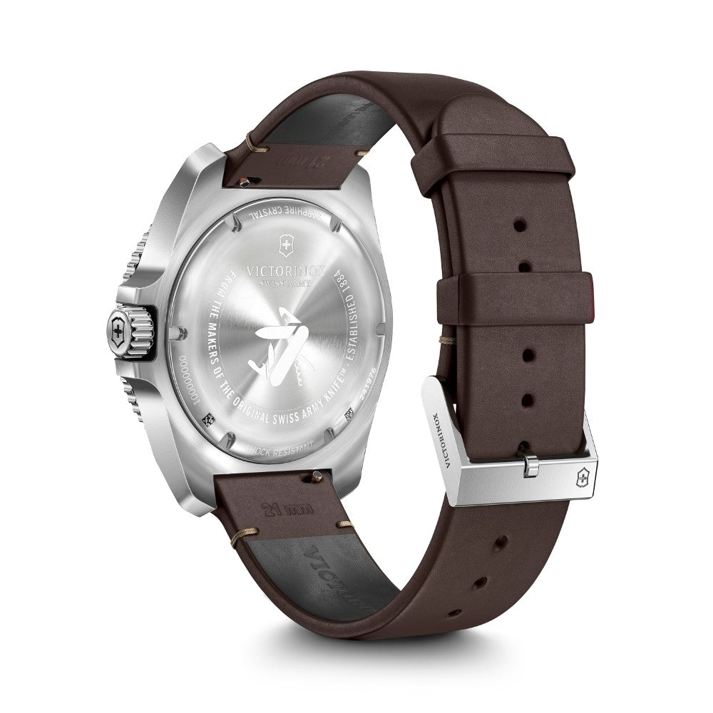 Victorinox Men's Quartz Watch with Black Dial - VTX-0137+STRAP+ACCS.WALLET