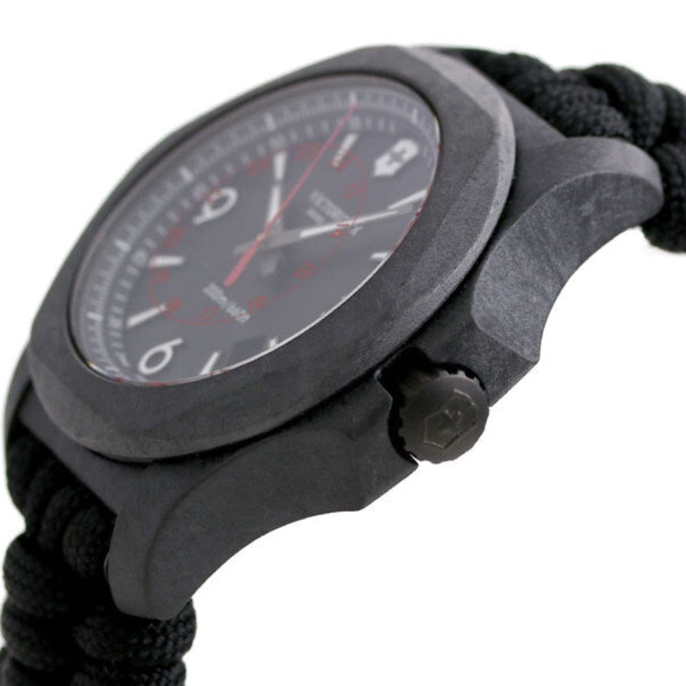 ساعة فيكتورينوكس الرجالية بحركة كوارتز ولون مينا أسود - VTX-0049+SET
