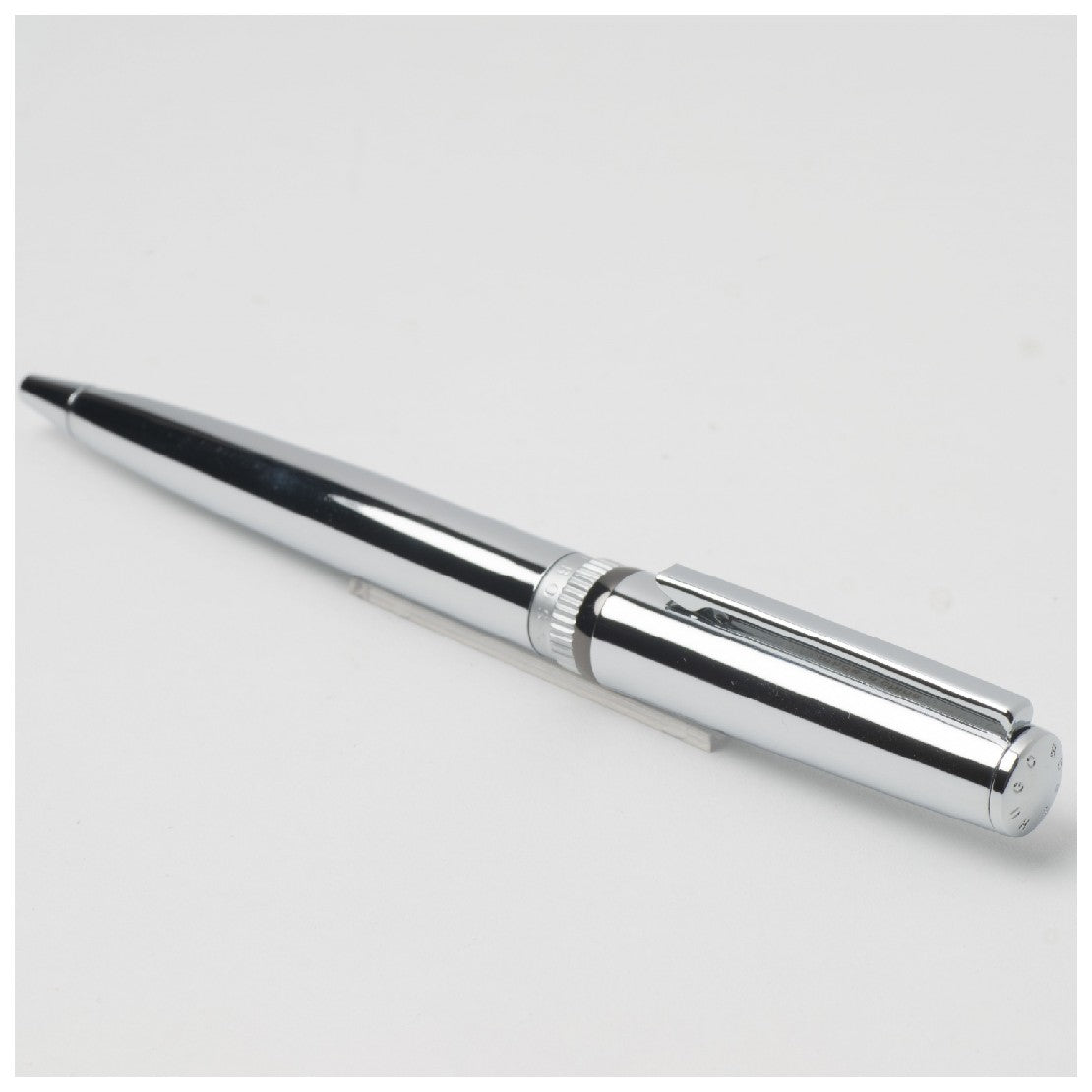 قلم باللون الكروم فضي من هوغو بوس - HBPEN-0015