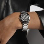 Women's Quartz Watch Black and Silver Dial - Image 5