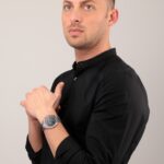 Men's Quartz Watch with Black Dial - Image 5