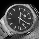 men's watch with quartz movement and black dial - صورة 4
