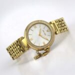 Women's watch quartz movement white dial - صورة 2